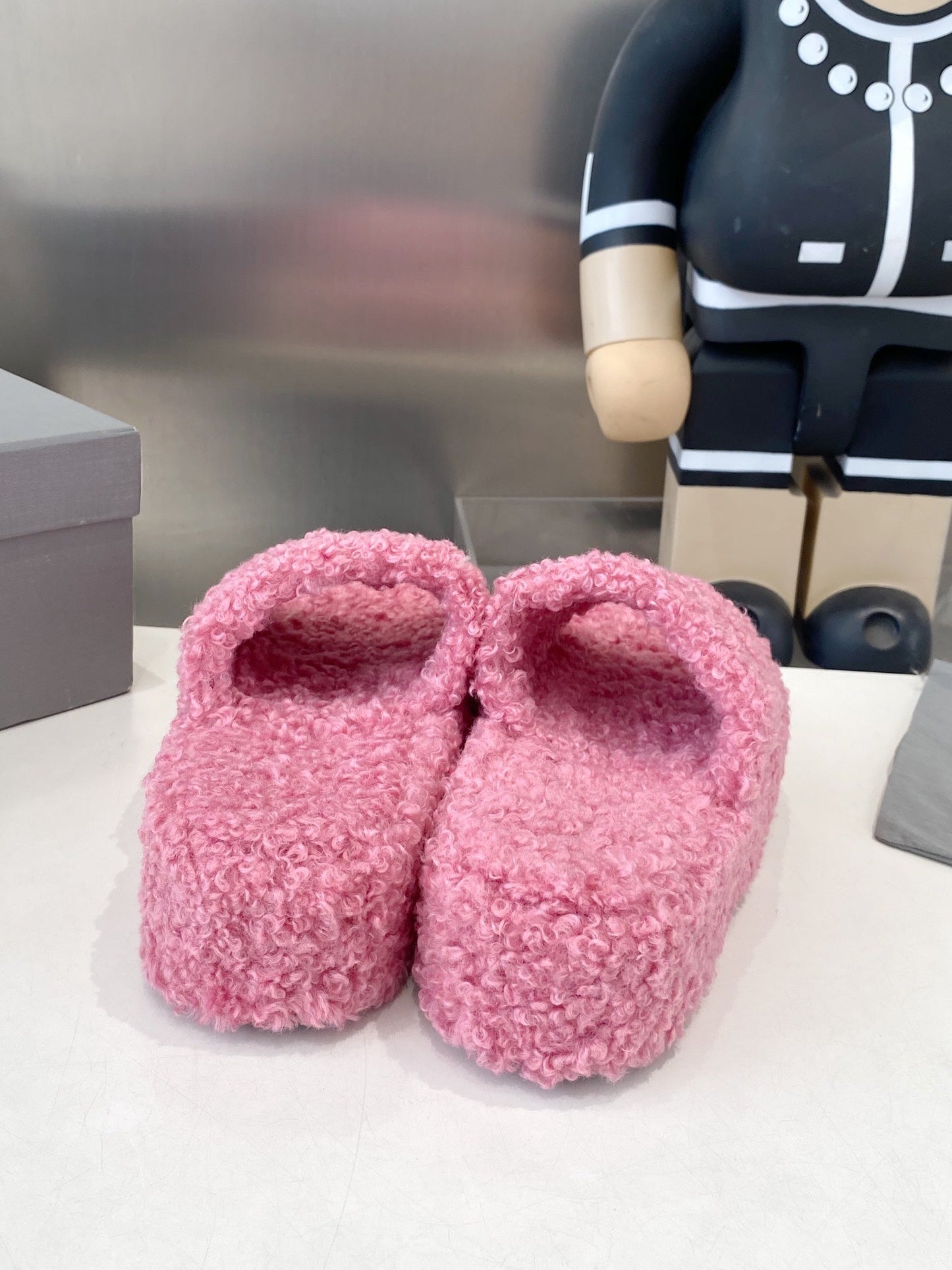 BALENCIAGA 25S SLIPPERS IN PINK MIX RED WOOL - 35