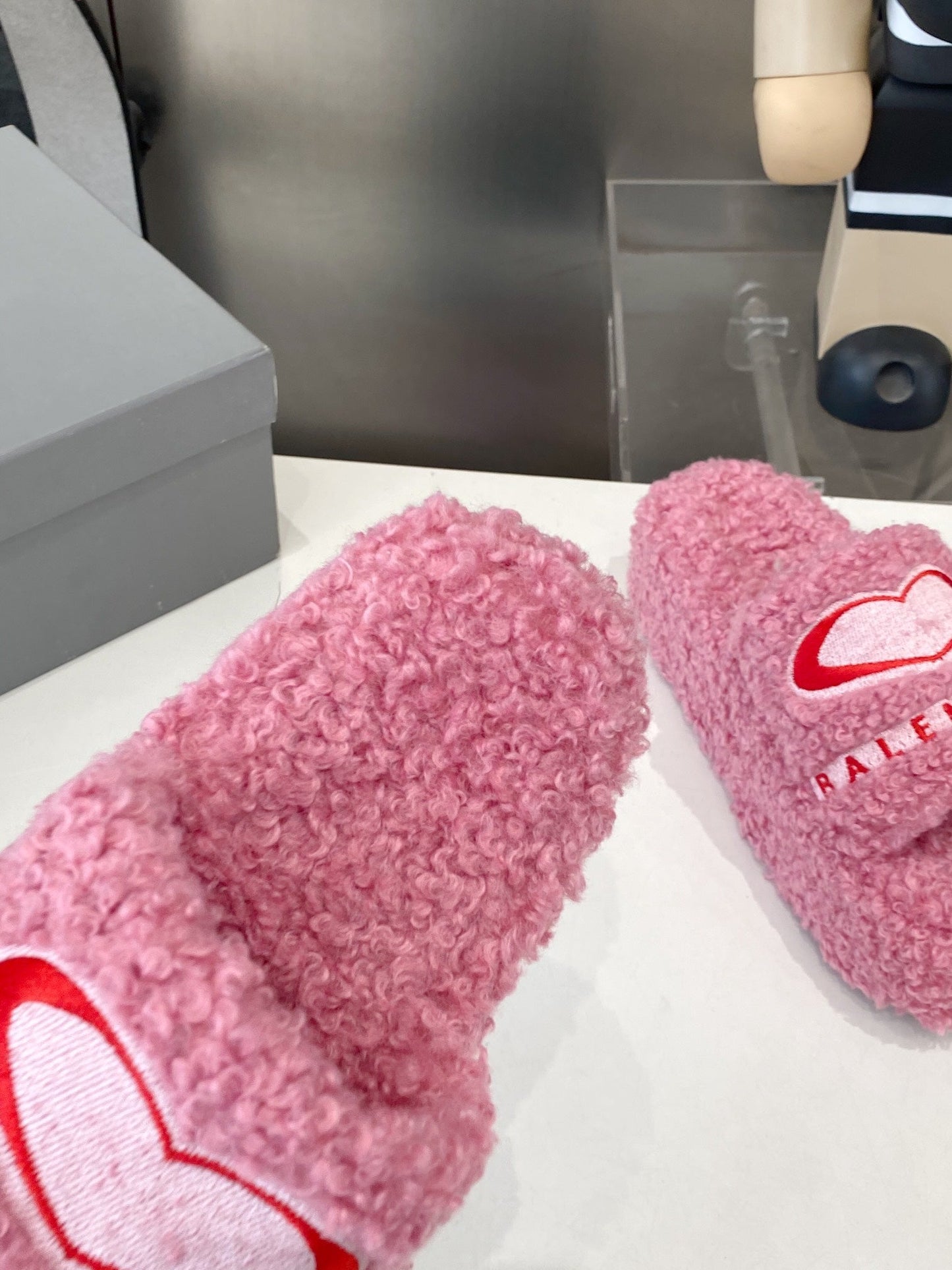 BALENCIAGA 25S SLIPPERS IN PINK MIX RED WOOL - 35