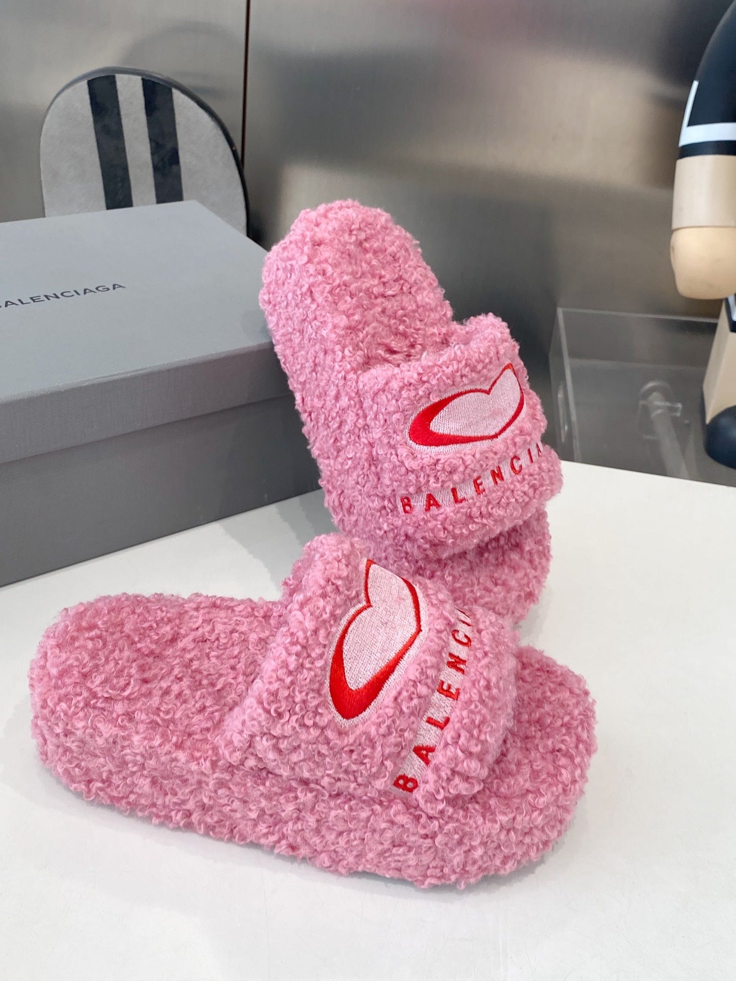 BALENCIAGA 25S SLIPPERS IN PINK MIX RED WOOL - 35