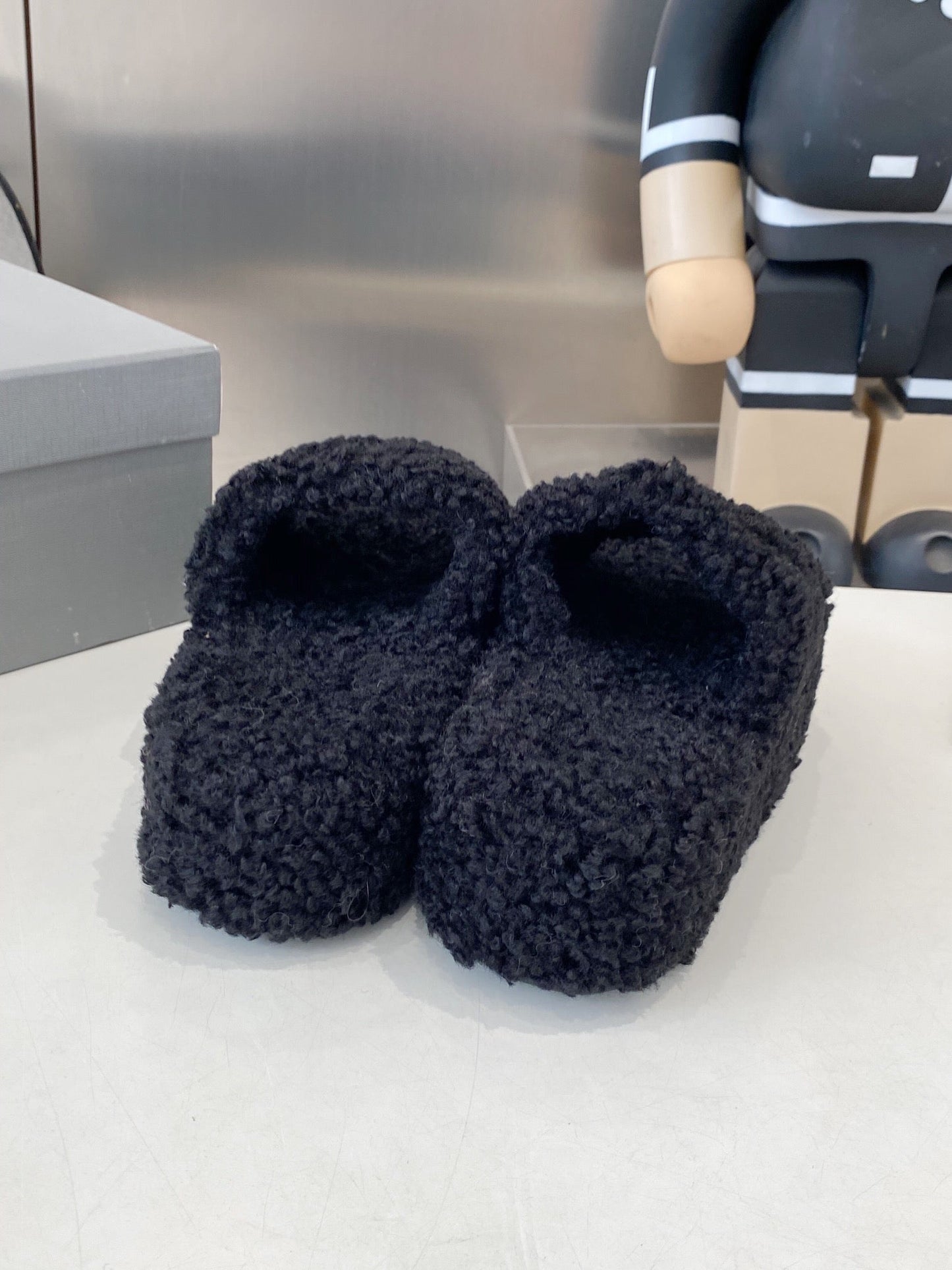 BALENCIAGA 25S SLIPPERS IN BLACK MIX RED WOOL - 35