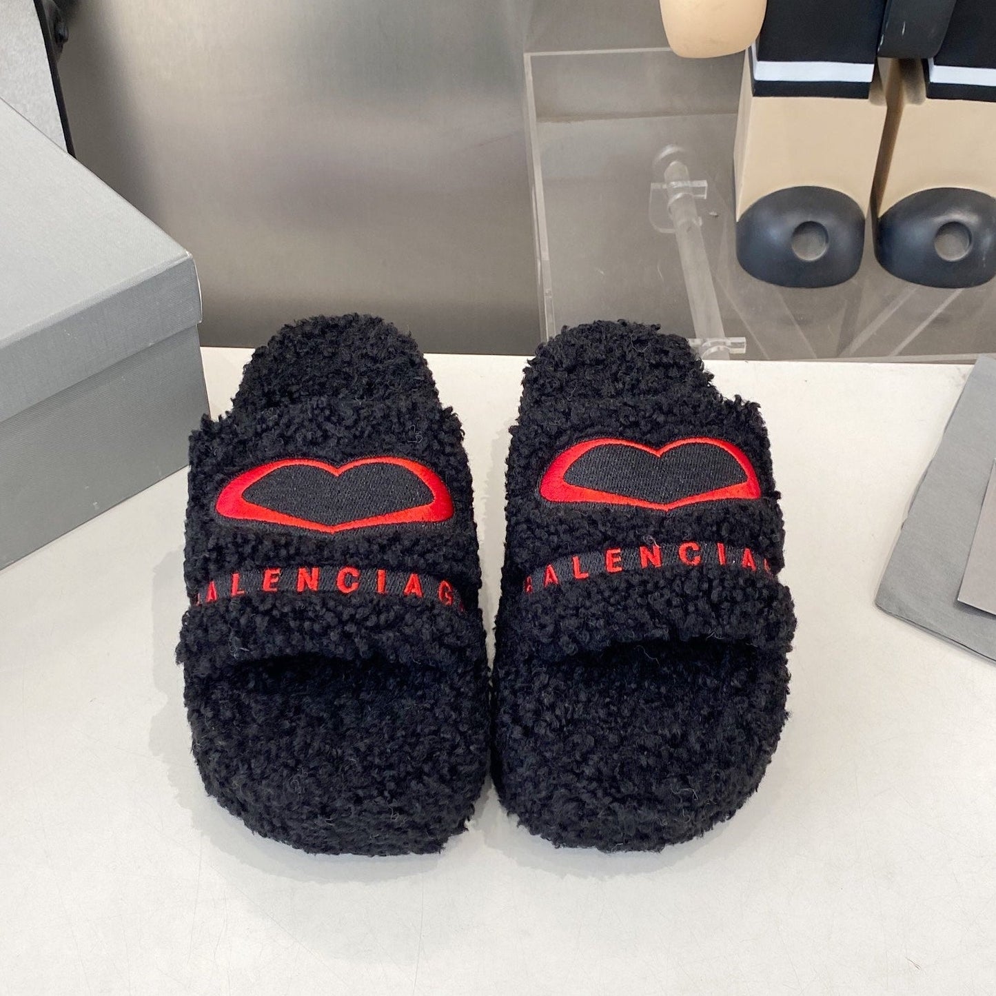 BALENCIAGA 25S SLIPPERS IN BLACK MIX RED WOOL - 35