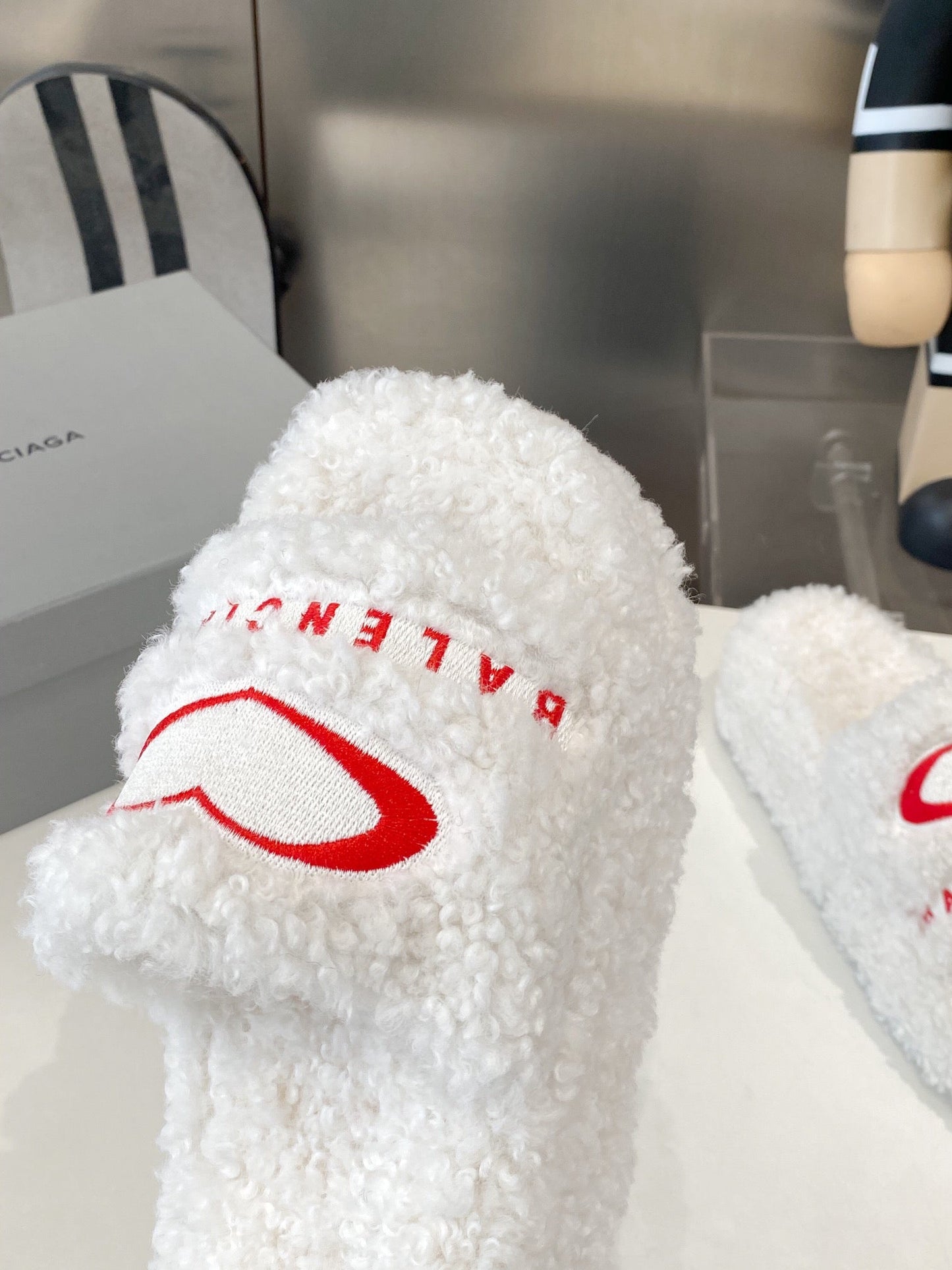 BALENCIAGA 25S SLIPPERS IN WHITE WOOL - 35
