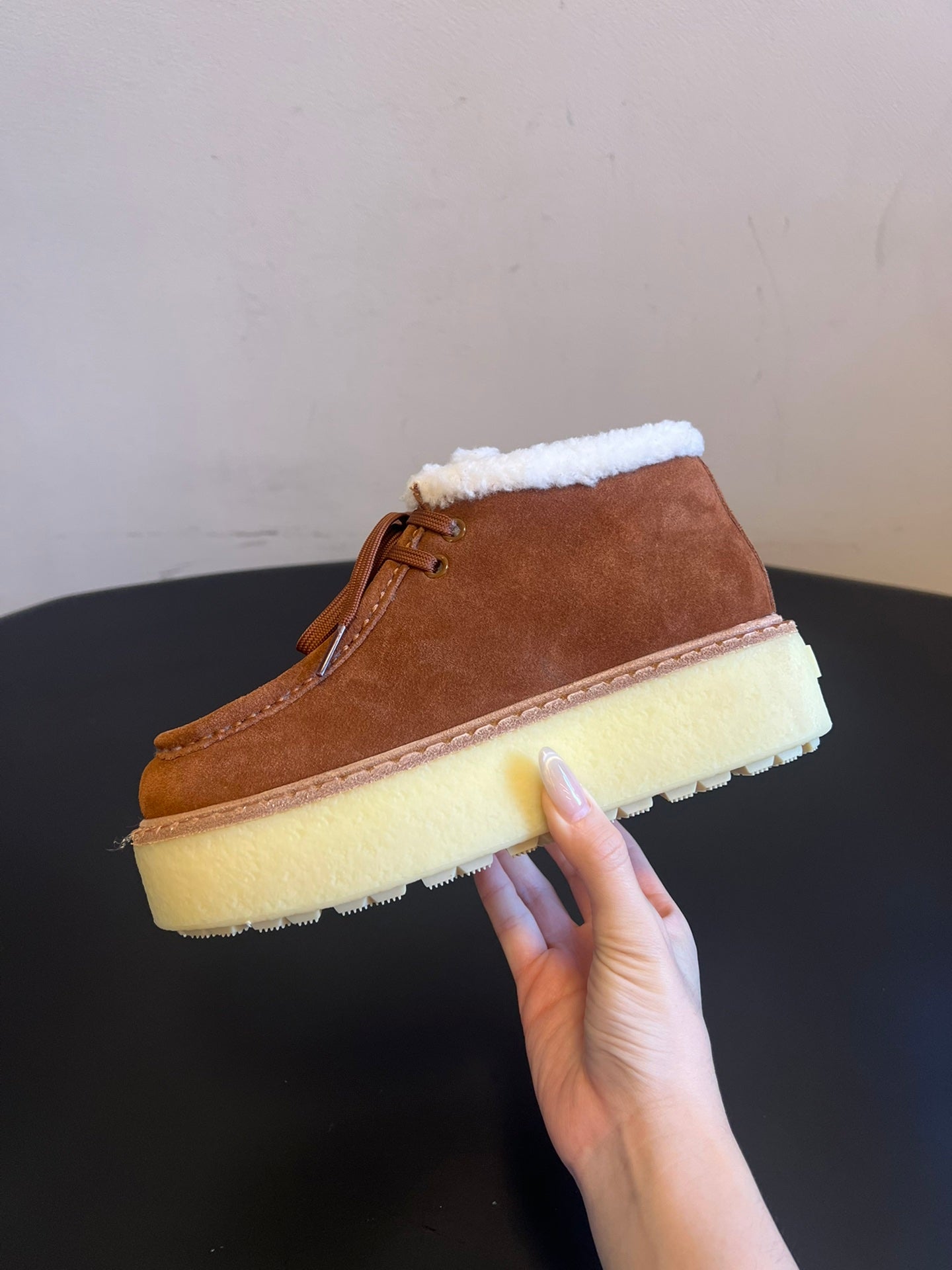 PRADA 25S HIGH-TOP SHOES 40 MM IN BROWN SUEDE SHEARLING-LINED - 35