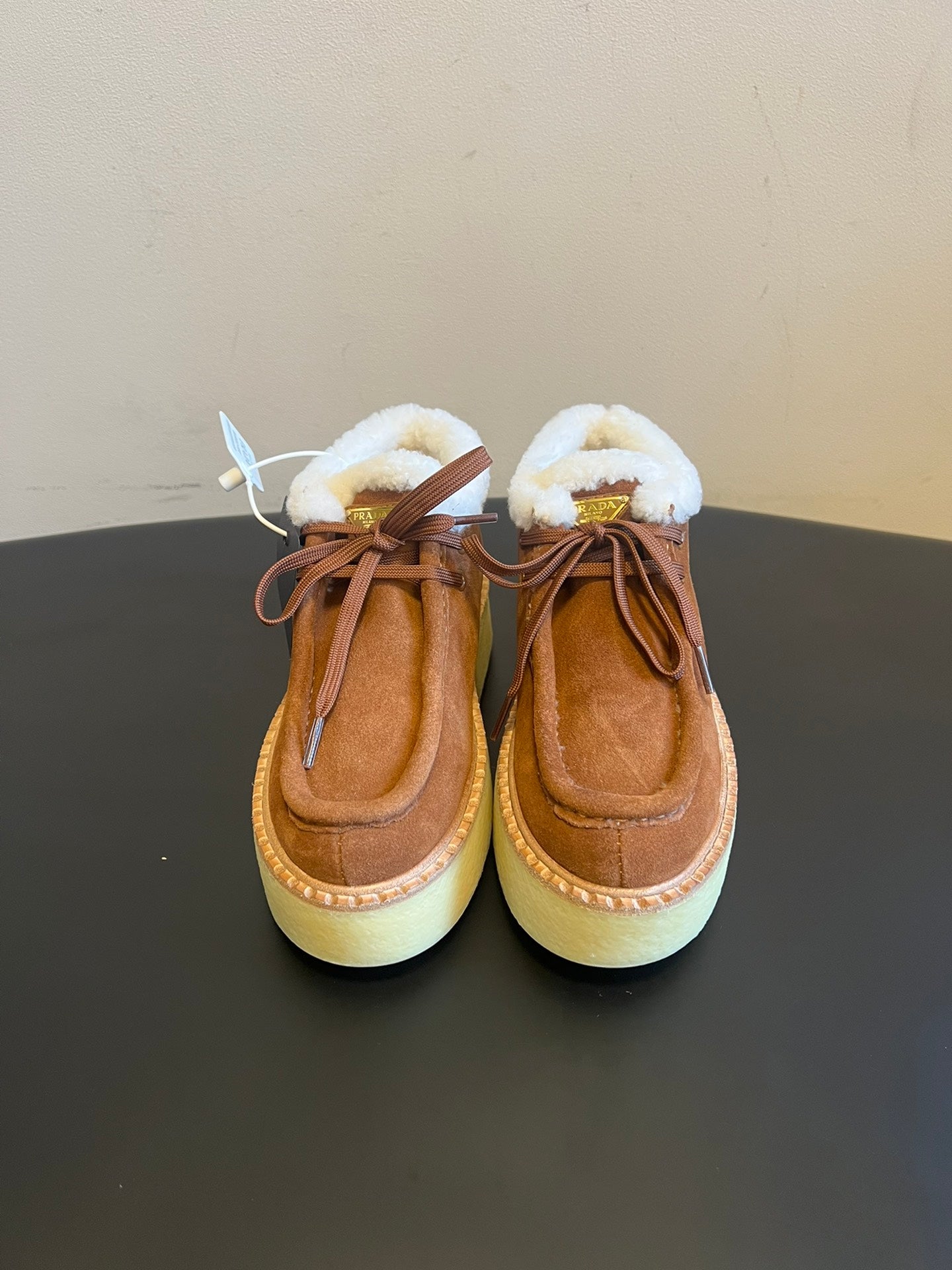 PRADA 25S HIGH-TOP SHOES 40 MM IN BROWN SUEDE SHEARLING-LINED - 35