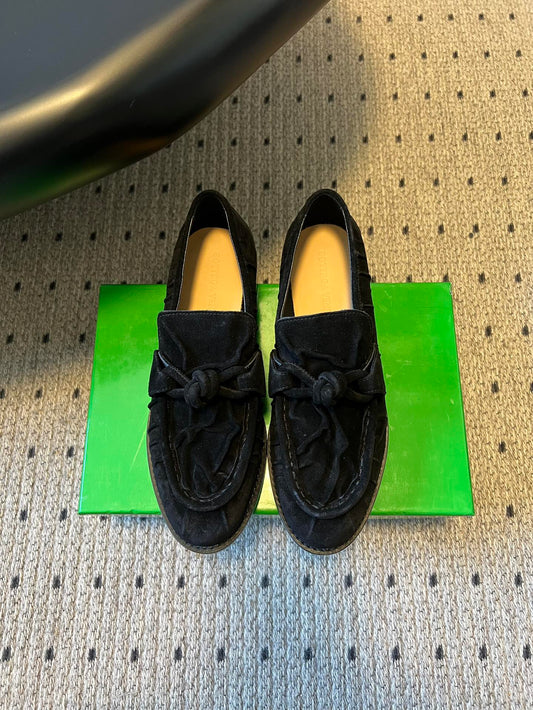 ЛОФЕРИ BOTTEGA VENETA 26S З ЧОРНОЇ ЗАМШІ
