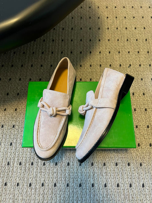 ЛОФЕРИ BOTTEGA VENETA 26S ЗІ СВІТЛО-БЕЖЕВОЇ ЗАМШІ