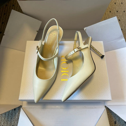 DIOR 26S СЛІНГБЕК ТУФЛІ 90 ММ З ТЕЛЯЧОЇ ШКІРИ КРЕМОВО-БІЛОГО КОЛЬОРУ ІЗ ЗОЛОТИСТОЮ ФУРНІТУРОЮ