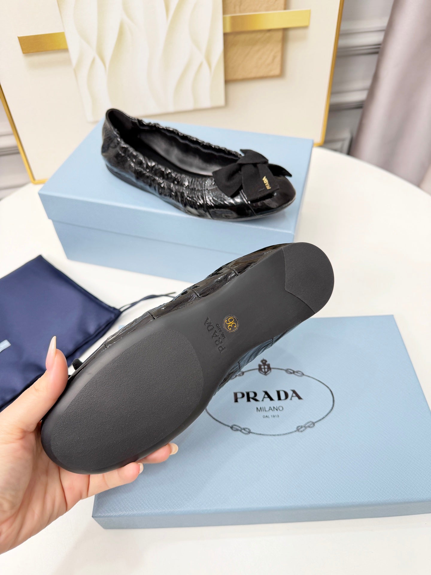 БАЛЕТКИ PRADA 26S З ЧОРНОЇ ТЕЛЯЧОЇ ШКІРИ З БАНТОМ