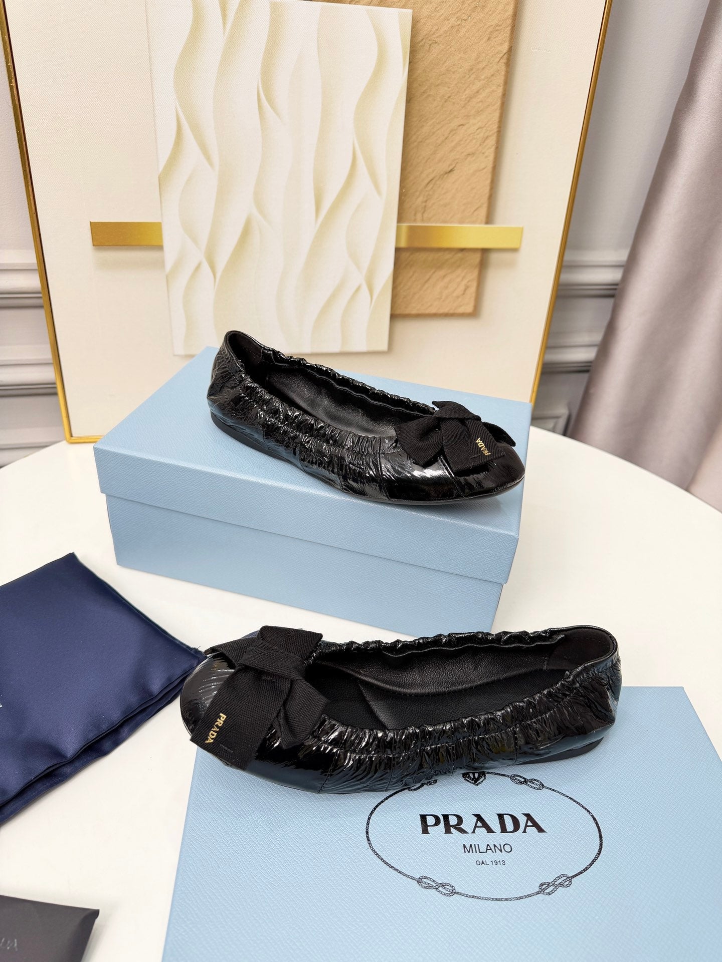 БАЛЕТКИ PRADA 26S З ЧОРНОЇ ТЕЛЯЧОЇ ШКІРИ З БАНТОМ