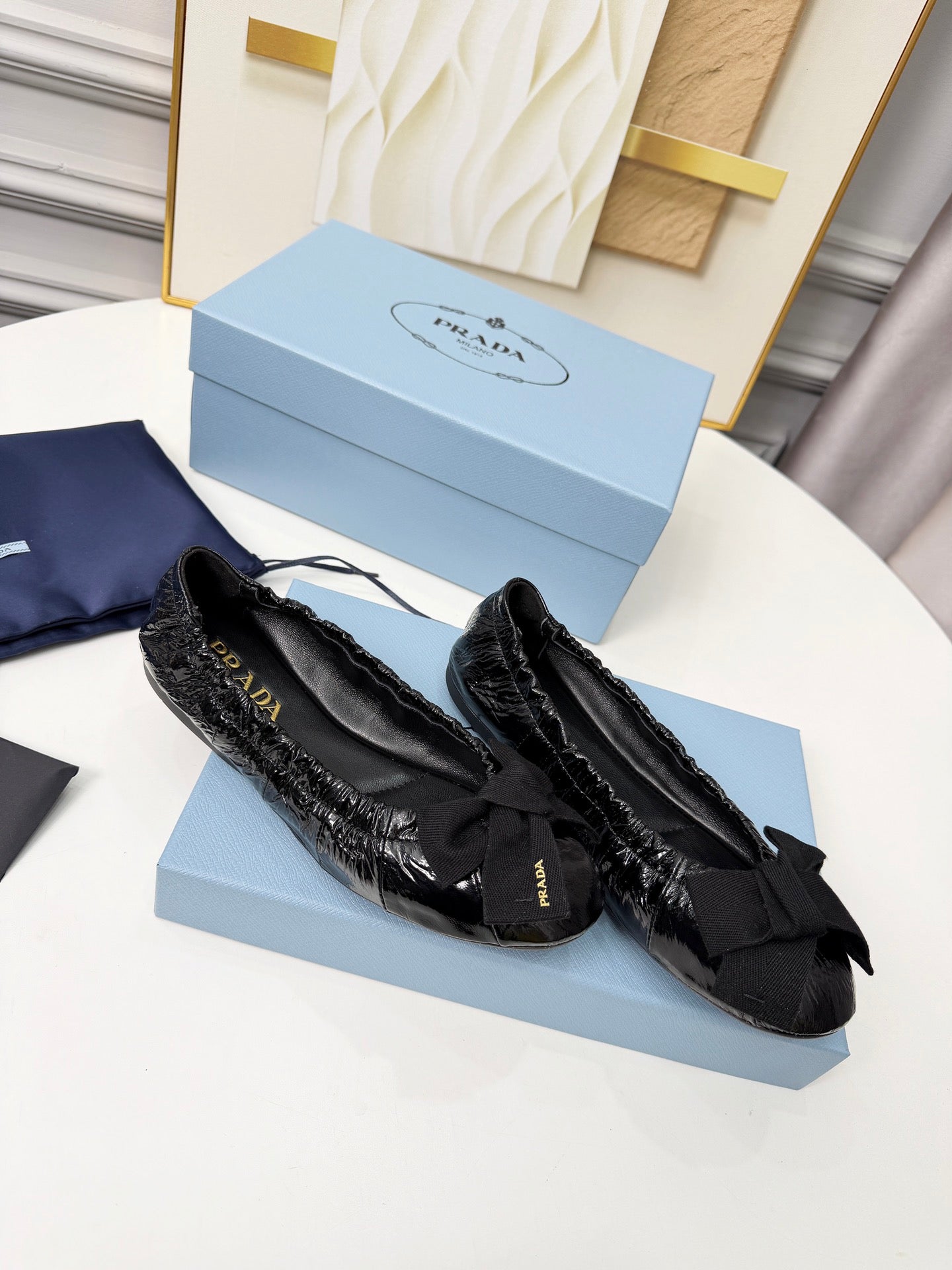 БАЛЕТКИ PRADA 26S З ЧОРНОЇ ТЕЛЯЧОЇ ШКІРИ З БАНТОМ