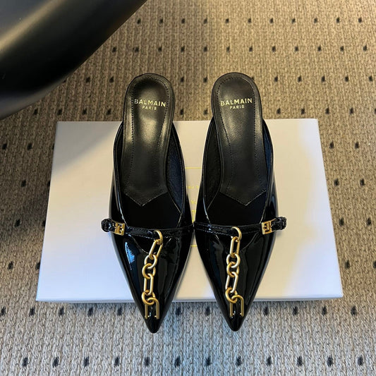 BALMAIN 26S МЮЛІ НА ВИСОКИХ ПІДБОРАХ ІЗ ЗОЛОТИМ ЛАНЦЮЖКОМ 45 ММ З ЧОРНОЇ ЛАКОВАНОЇ ТЕЛЯЧОЇ ШКІРИ
