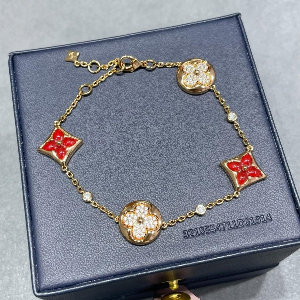 Louis Vuitton Color Blossom BB Multi-Pattern Bracelet Pink Gold QA5122