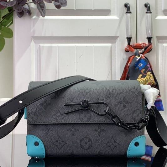 Super Vip 1:1 – Louis Vuitton Steamer Wearable Wallet Monogram Eclipse Reverse Turquoise 18Cm M11496
