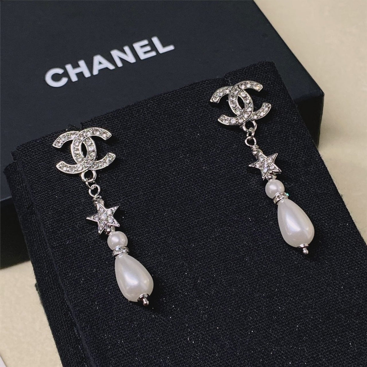 Chanel CC Crystal Star And Pearl Earrings Silver