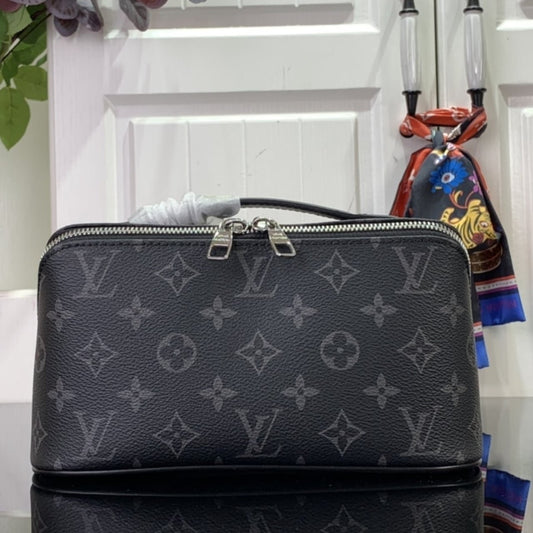 Super Vip 1:1 – Louis Vuitton Toiletry Bag Monogram Eclipse Canvas Black 24Cm M11508