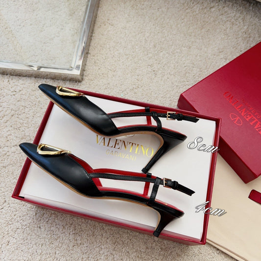 VLOGO SIGNATURE BLACK CALFSKIN SLINGBACK PUMP - 35 / 40 mm