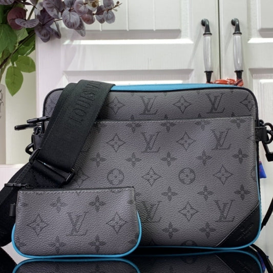 Super Vip 1:1 – Louis Vuitton Trio Messenger Monogram Eclipse Reverse Turquoise 25Cm M11648