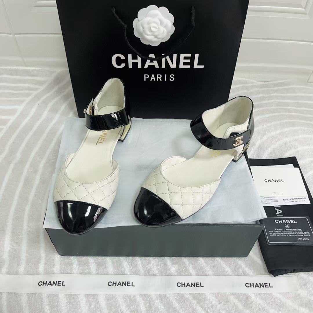 CC FLAT SANDAL IN WHITE MIX BLACK CALFSKIN - 36