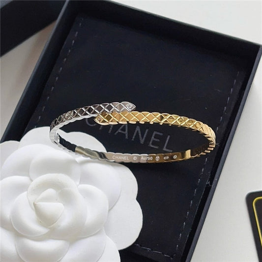 Chanel Coco Crush Gold Bangle