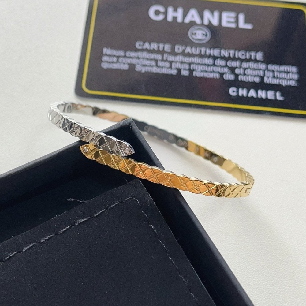 Chanel Coco Crush Gold Bangle