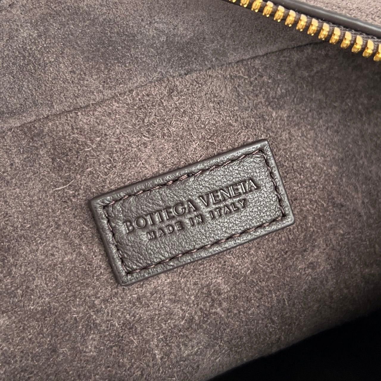 Bottega Veneta Intrecciato Brown Woven Leather Toiletry Case with Suede Trim