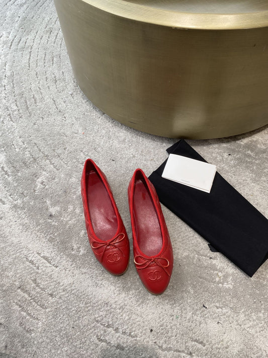 BALLET FLATS RED QUILTED LAMBSKIN - 35