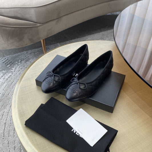 BALLET FLATS ALL BLACK QUILTED LAMBSKIN - 35