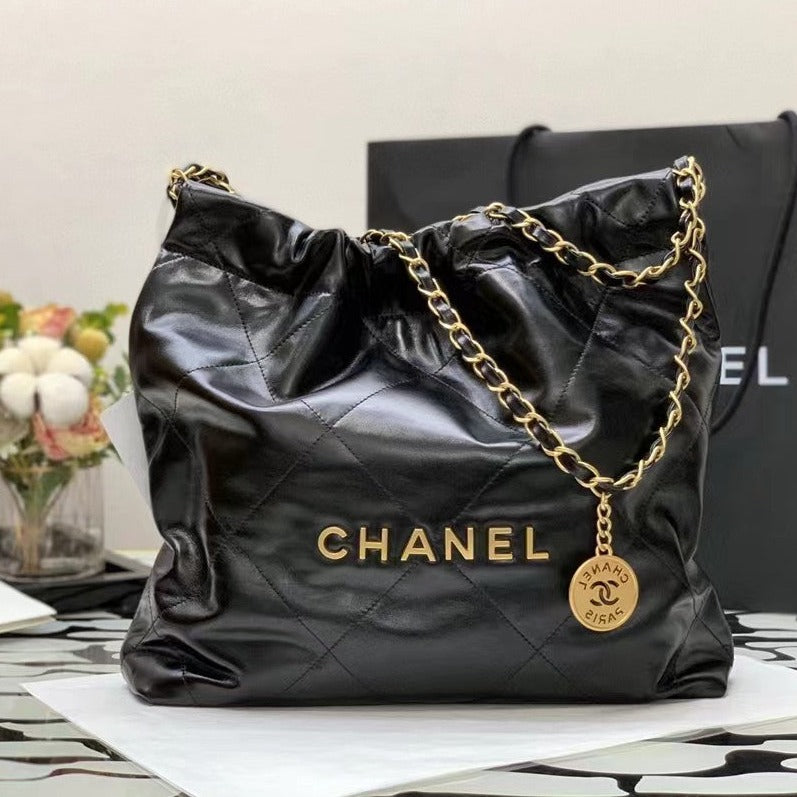 CC HOBO BAG 22 BLACK LAMBSKIN GOLD HARDWARE - 35cm