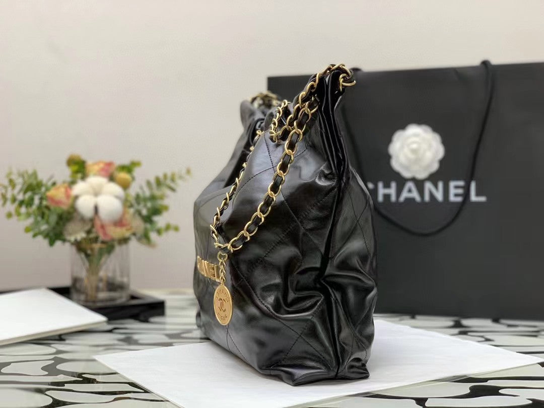 CC HOBO BAG 22 BLACK LAMBSKIN GOLD HARDWARE - 35cm