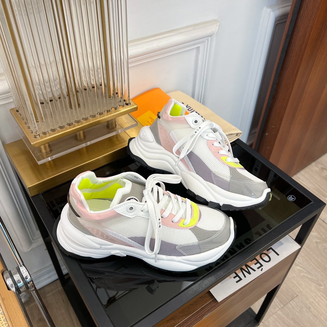 LV RUN 55 SNEAKER GREEN PLANTAIN - 35