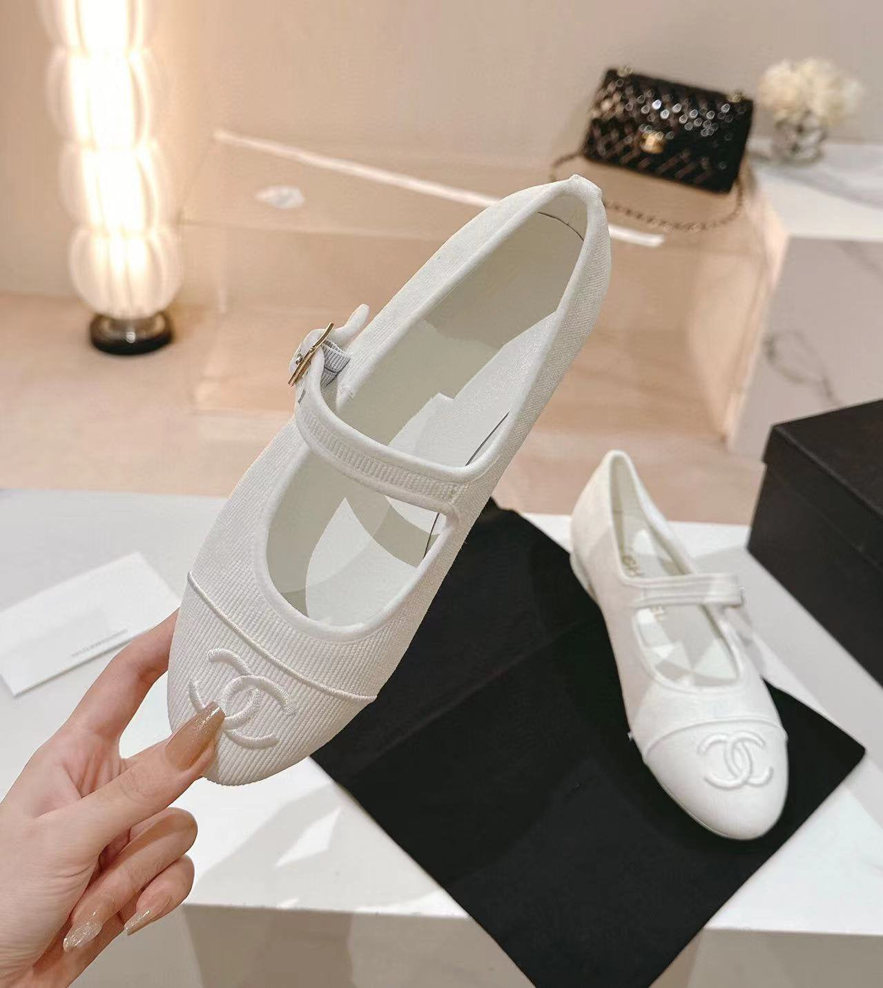 mary jane flat white corduroy - 35