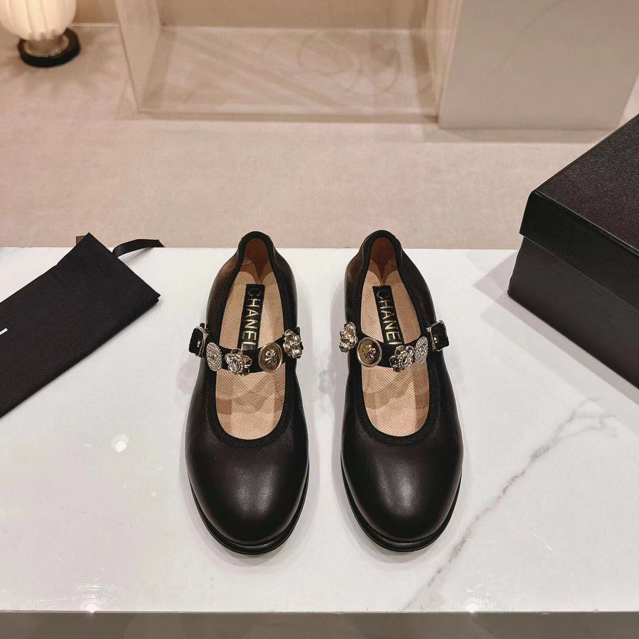 MARY JANE BLACK LAMBSKIN 24 - 35