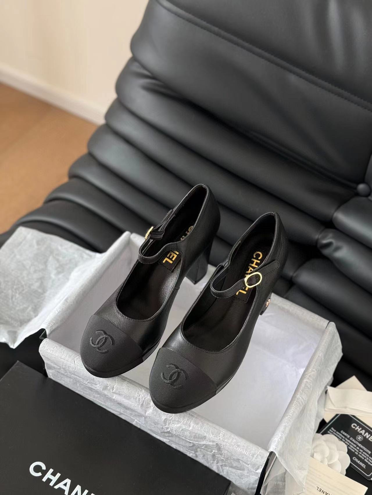 MARY JANE HIGH HEEL 9.5 BLACK CALFSKIN - 35