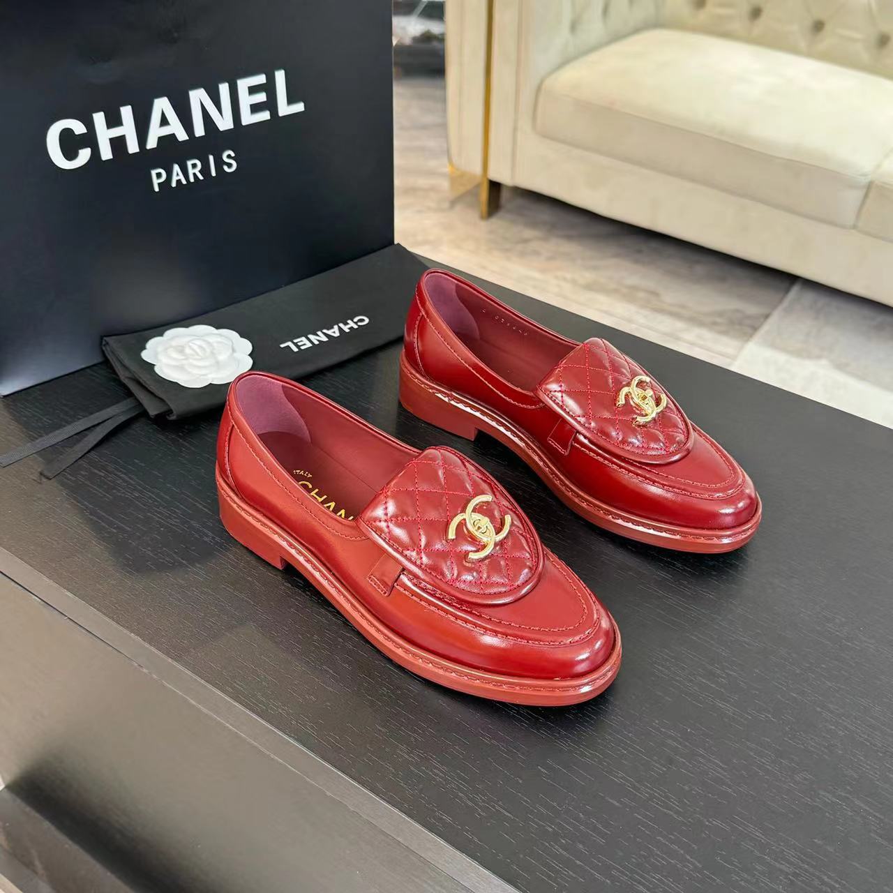MOCCASINS RED QUILTED LAMBSKIN - 35