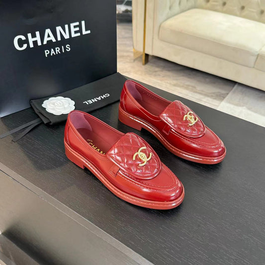 MOCCASINS RED QUILTED LAMBSKIN - 35