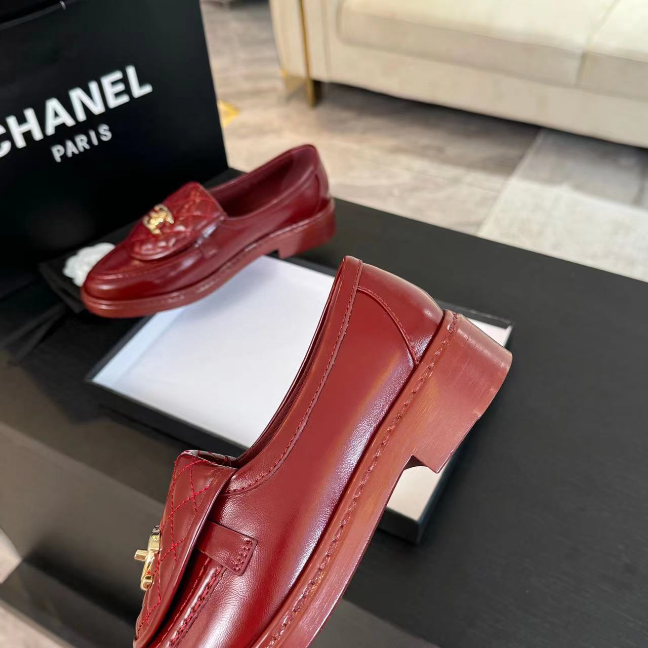 MOCCASINS RED QUILTED LAMBSKIN - 35