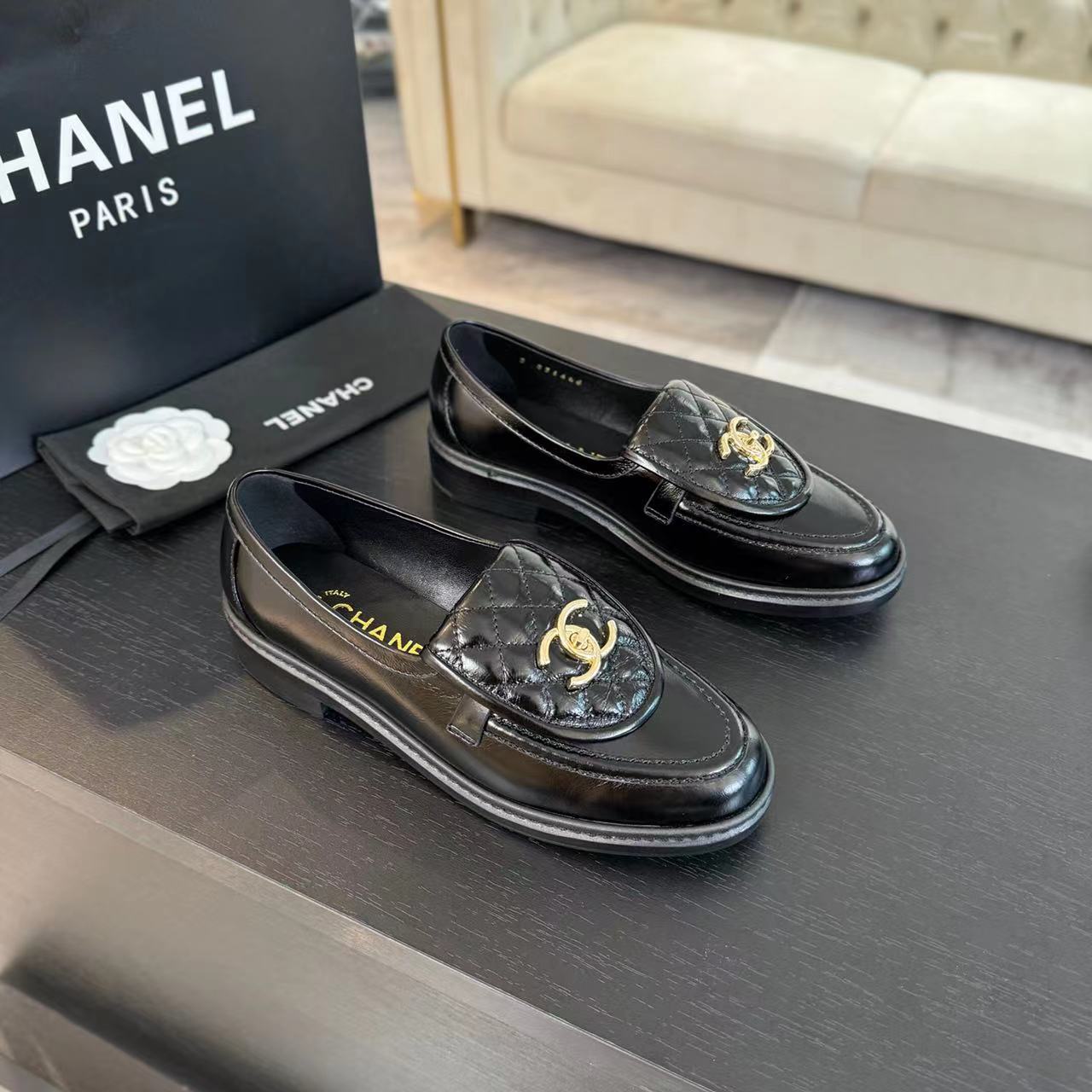 MOCCASINS BLACK QUILTED LAMBSKIN GOLD HARDWARE - 35