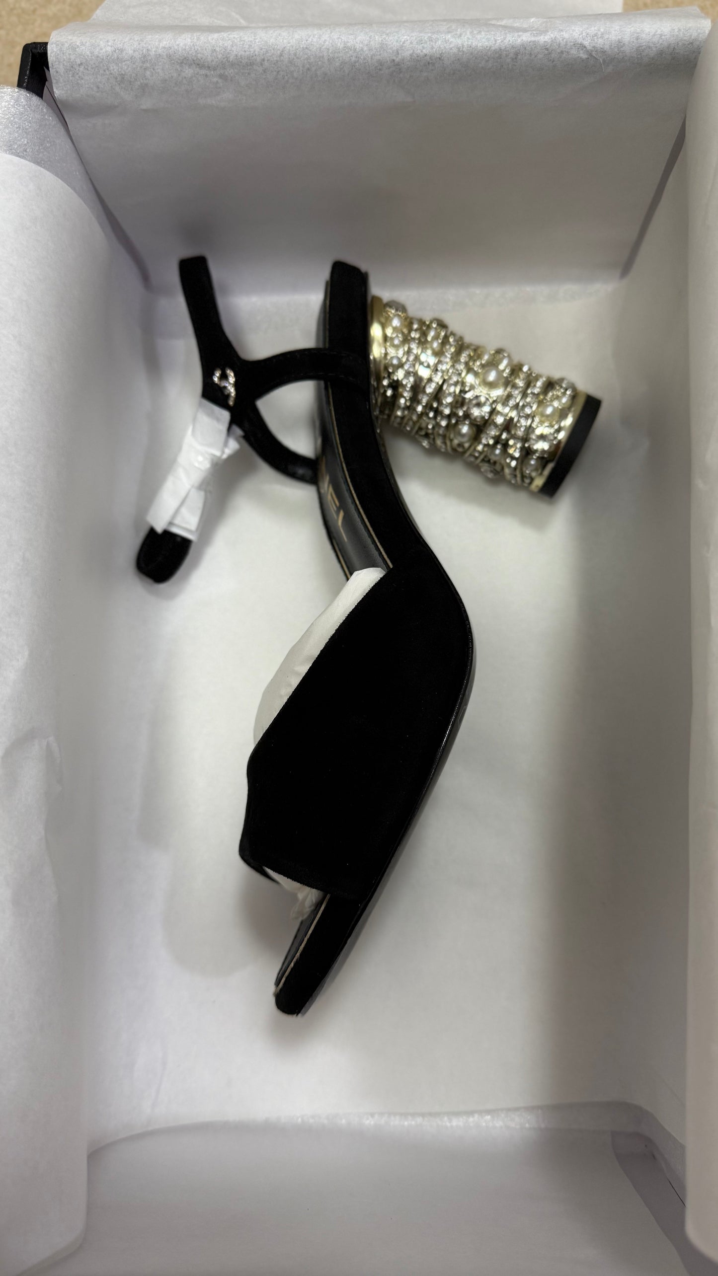 CC SUEDE KIDSKIN SANDAL IMITATION PEARLS BLACK - 35