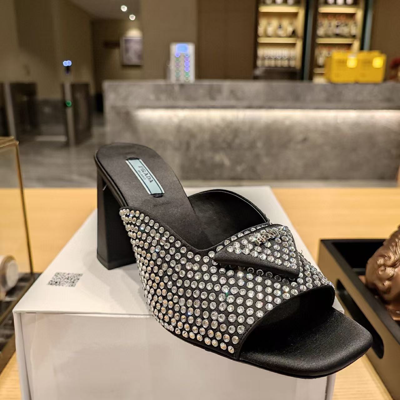 PRA EMBELLISHED SATIN SANLDALS IN BLACK - 34