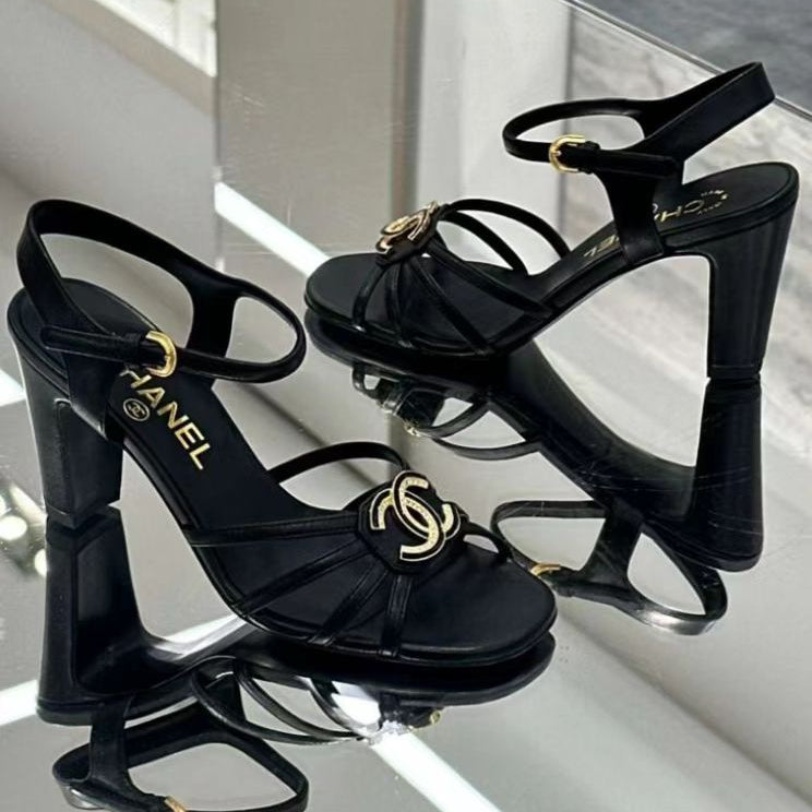 HIGHT SANDALS 2025 IN BLACK PATENT LAMBSKIN - 35