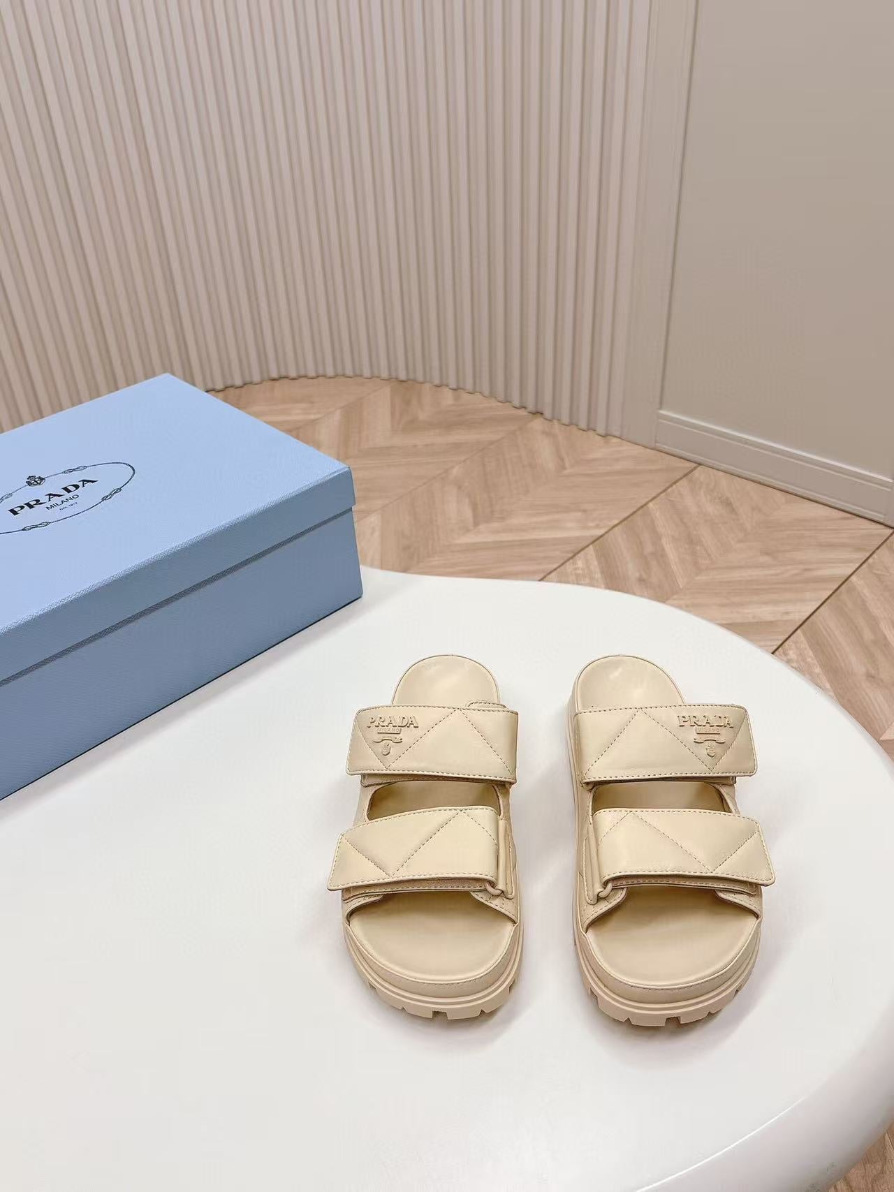 Padded Leather MULES Sandals Lambskin Beige - 35