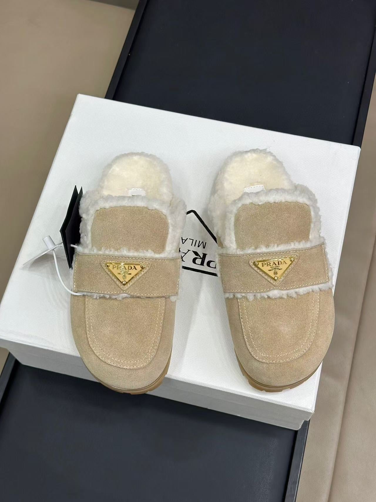 MULES SUEDE AND SHEARLING BEIGE - 35