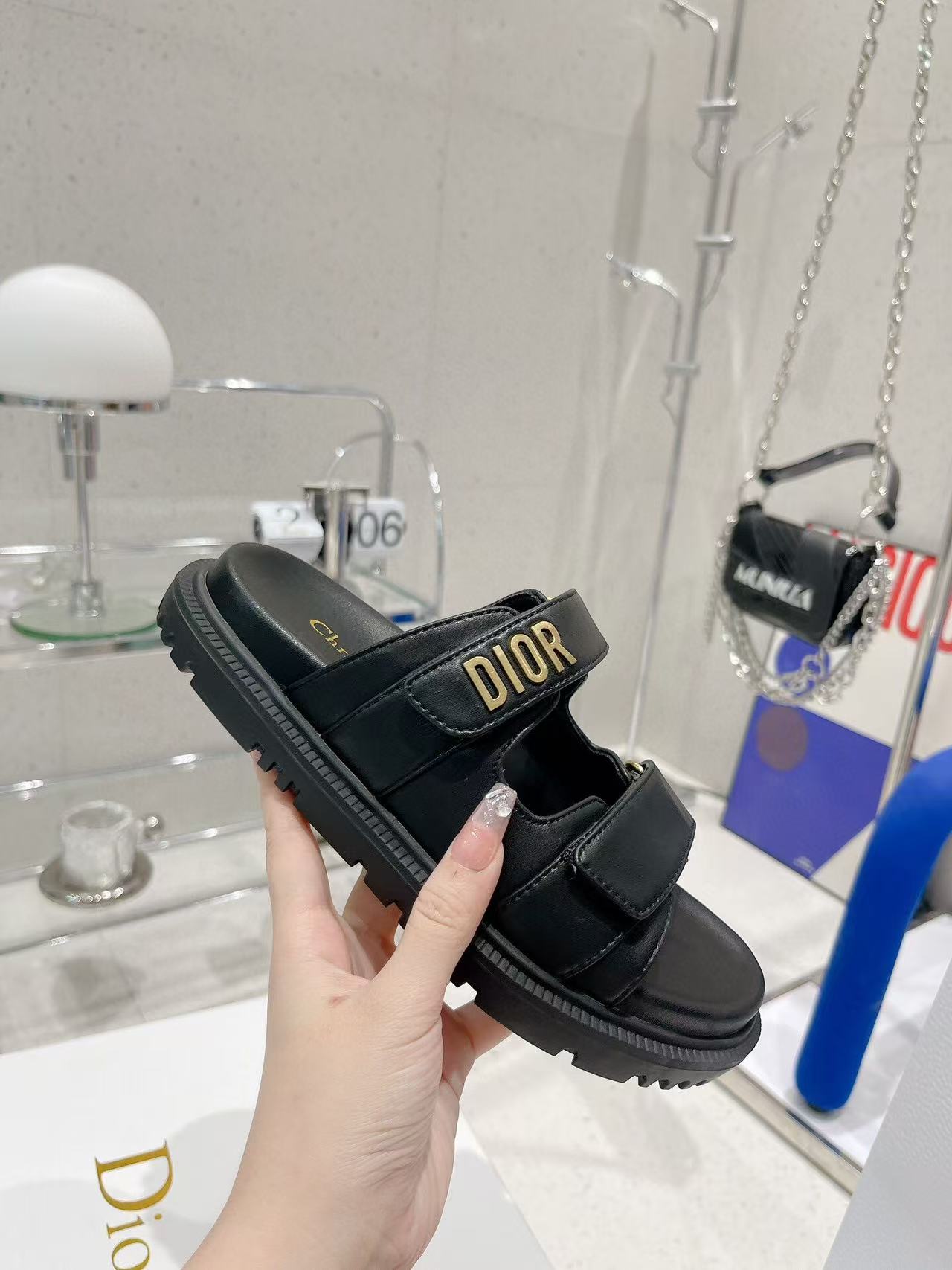 CD DIORACT SANDALS IN BLACK LAMBSKIN - 35