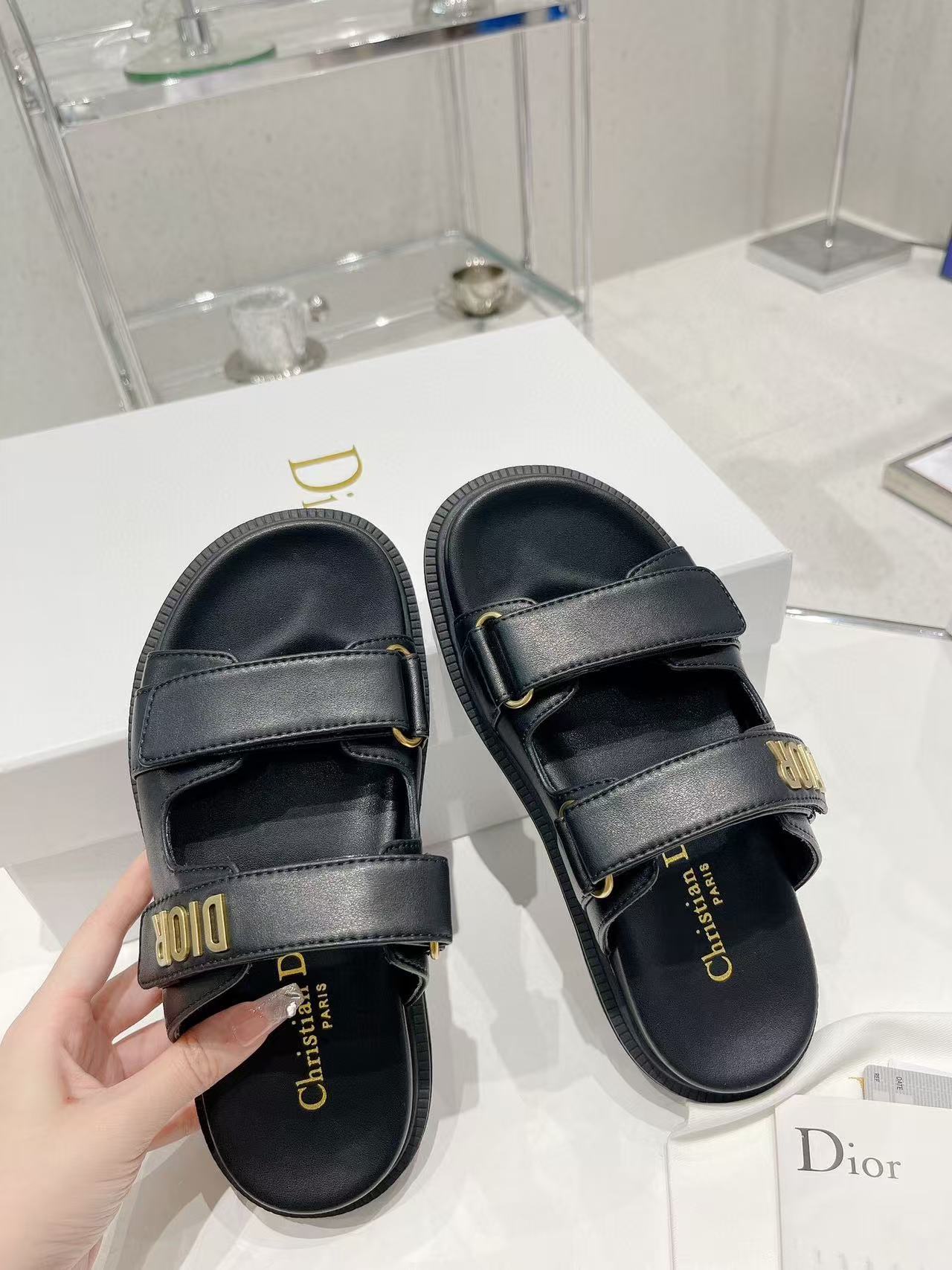 CD DIORACT SANDALS IN BLACK LAMBSKIN - 35