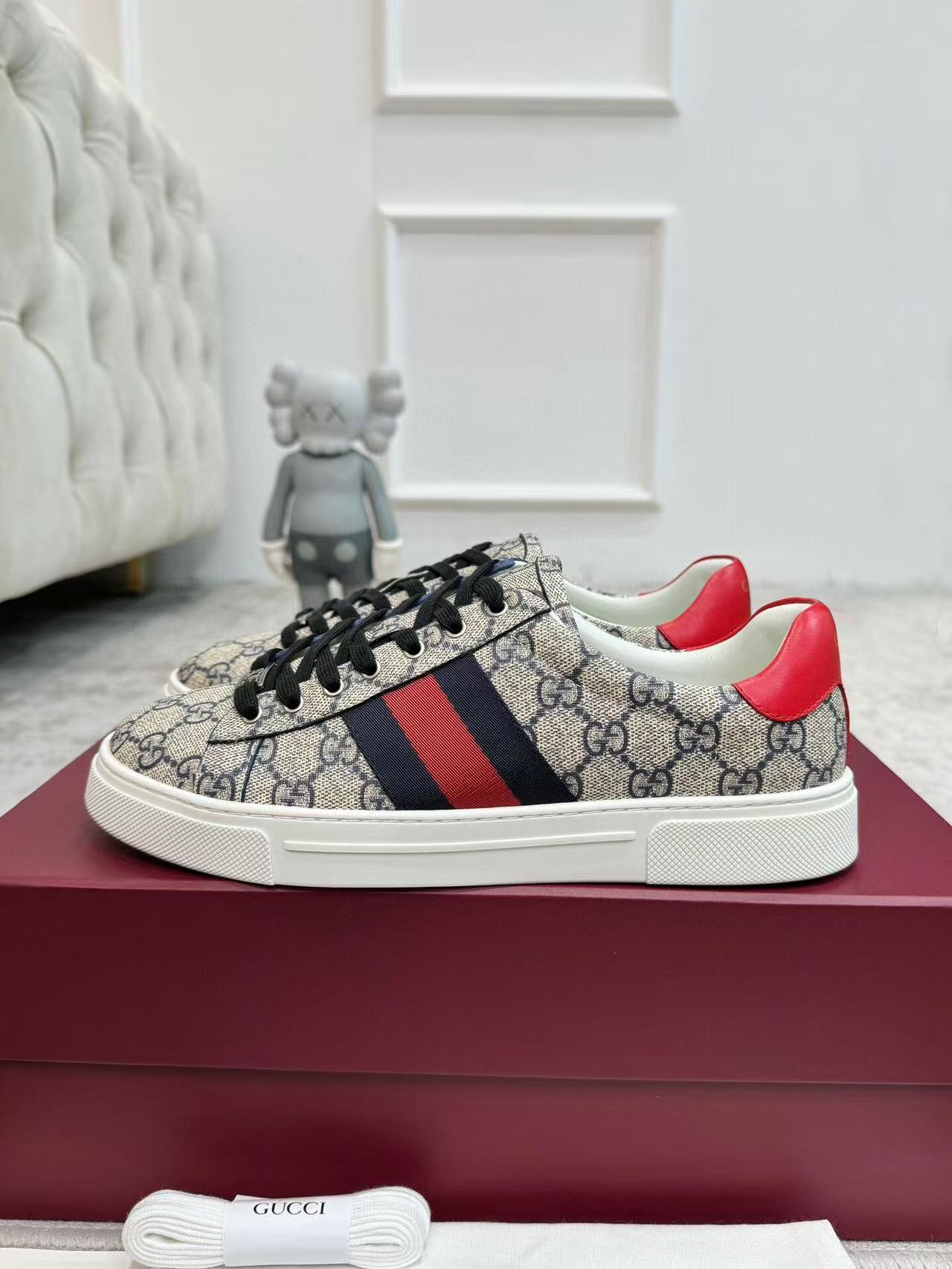 ACE TRAINER CANVAS IN WEB BEIGE - 35