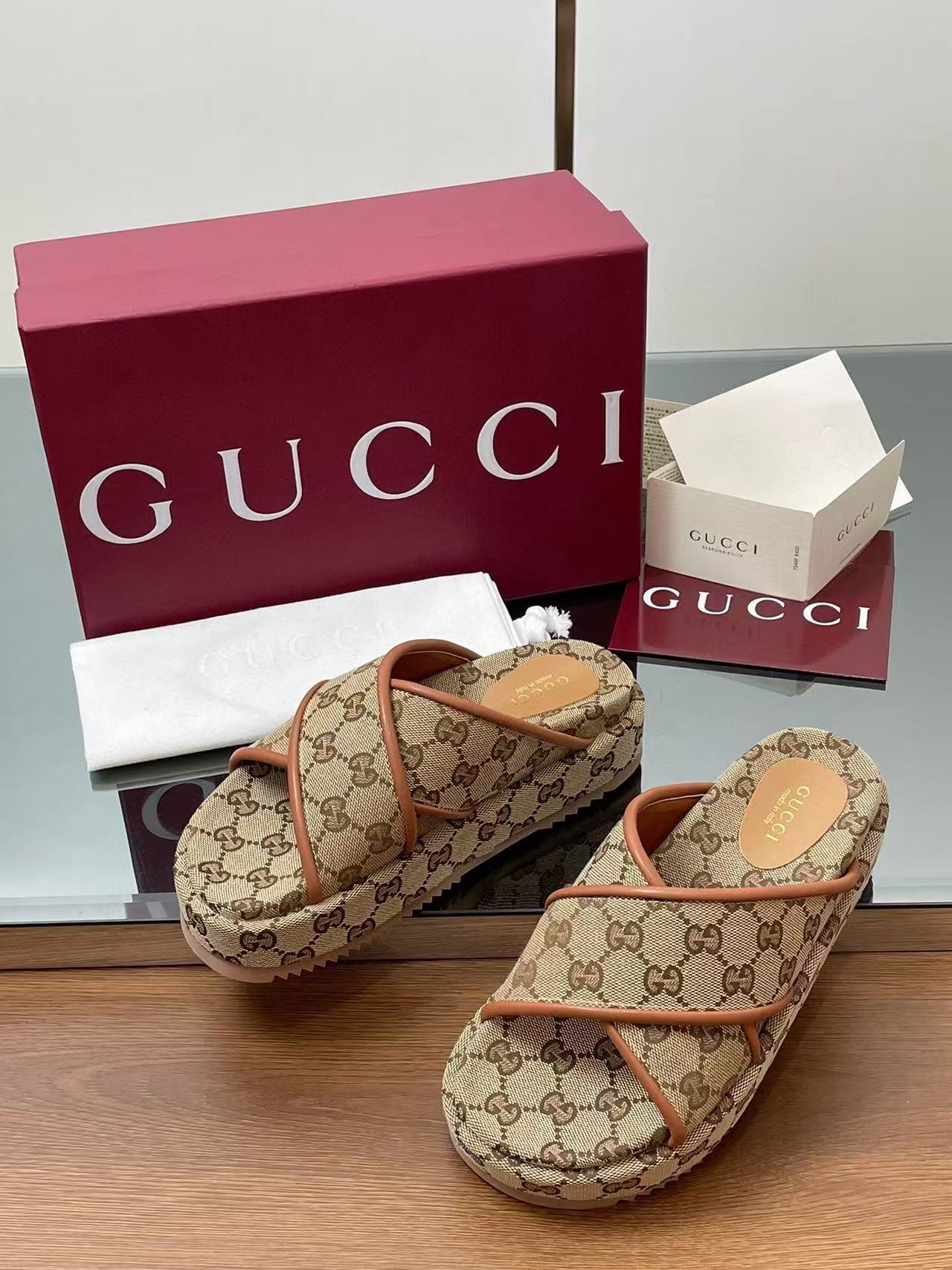 GG PLATFORM SANDALS IN BEIGE AND DARK BROWN GG CANVAS - 35