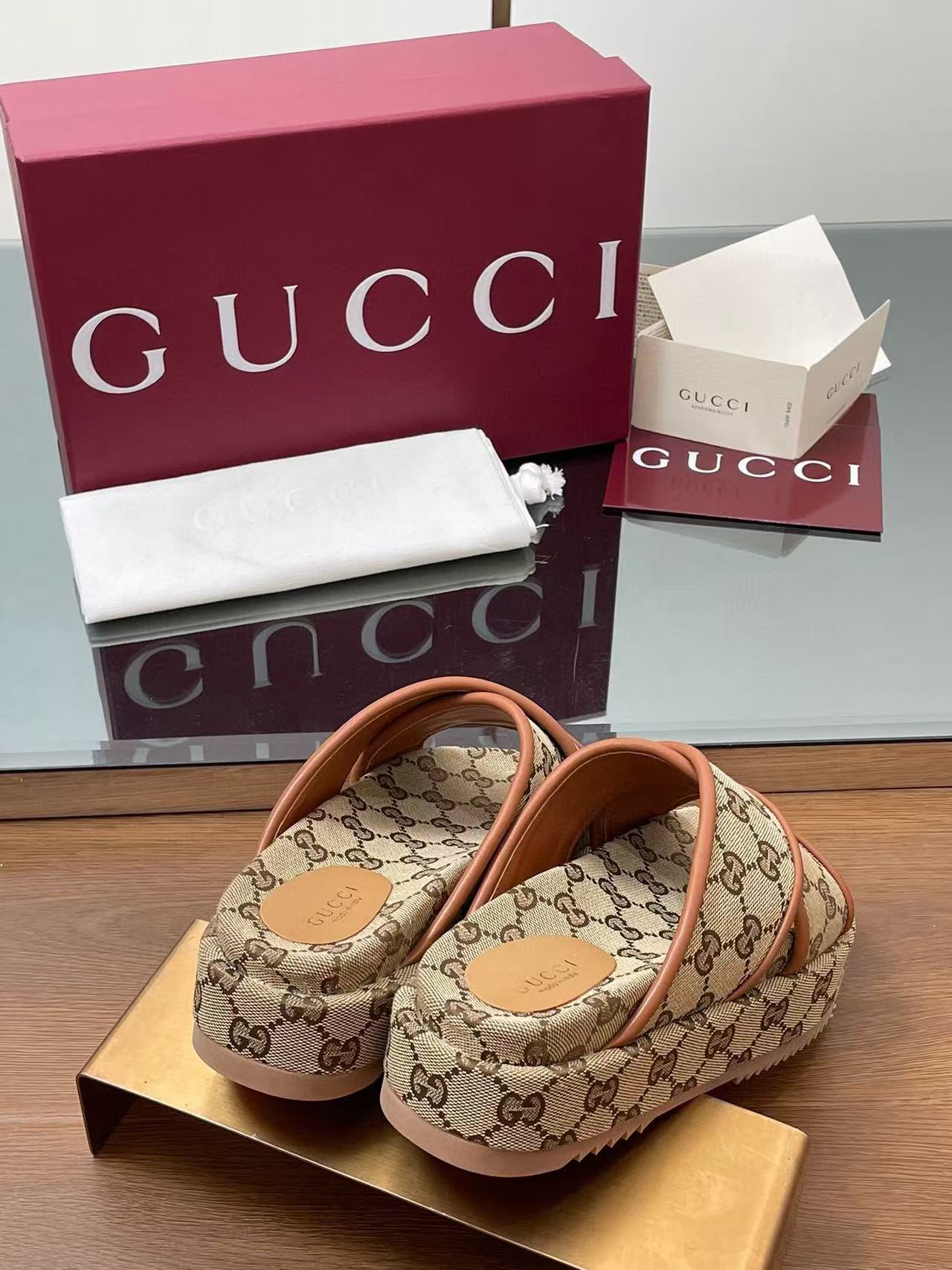 GG PLATFORM SANDALS IN BEIGE AND DARK BROWN GG CANVAS - 35
