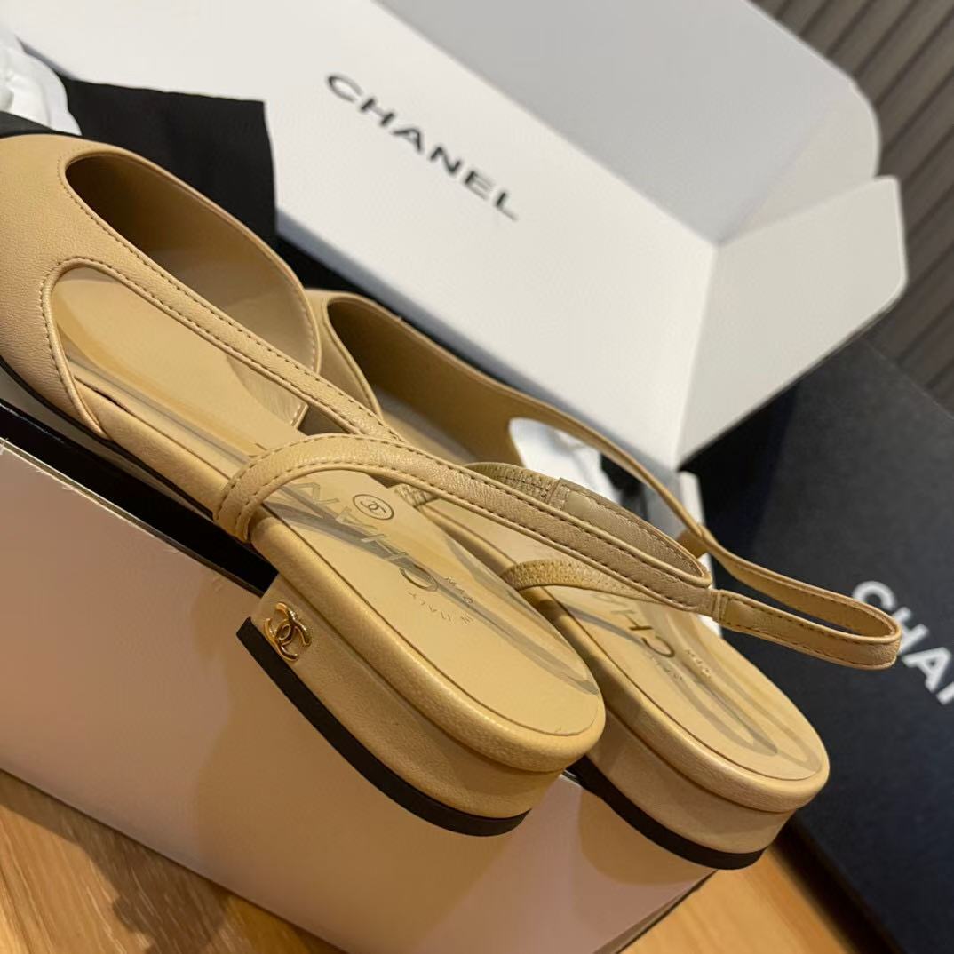 SLINGBACKS IN BEIGE LAMBSKIN AND BLACK SATIN - 35