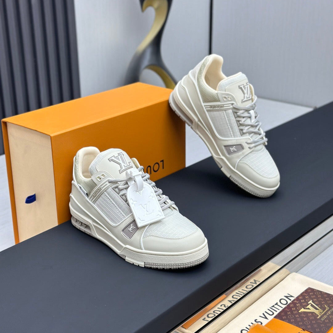 LV TRAINER SNEAKER IN GREY CALFSKIN - 35