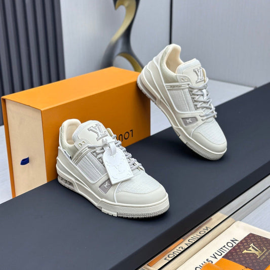 LV TRAINER SNEAKER IN GREY CALFSKIN - 35